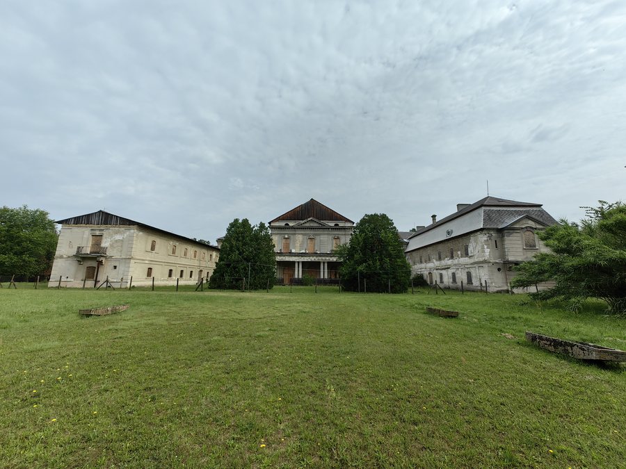 File:Kéthely, Hunyady-kastély, 1.jpg