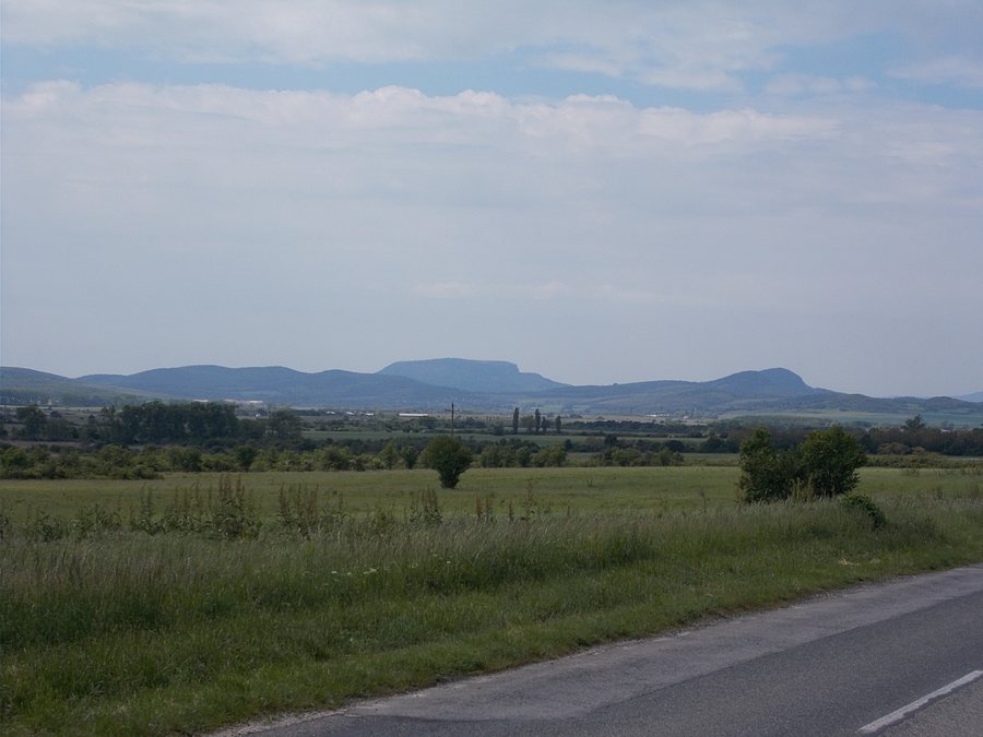 File:HU-VE-Köveskál04.jpg